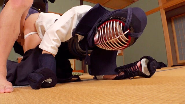 一般男女モニタリングAV 格闘技女子大生vsセクハラレ●プ魔［柔道/少林寺拳法/剣道］勝てば100万円！負けたら即ハメ中出し！ルール無用のセクハラ攻撃に立ち向かえ！白熱の真剣3本勝負！ 7