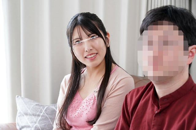 一般男女モニタリングAV マジックミラーの向こうには愛する旦那!夫自慢の美人すぎる清楚妻へ初めての大量顔面ぶっかけ!溜まりにたまった濃厚精子を浴びせられて髪・顔・身体まで精子でべっとり!ニオイたつチ○ポ汁に火照ってしまった奥様は旦那のすぐ横でザーメンまみれ… 2