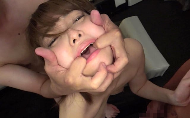 辱められた貧乳娘 BEST 18名12時間 4