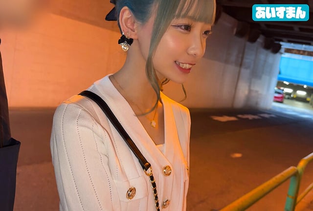 金持ち彼氏にプロポーズされて来年結婚予定…だけど刺激を求め出会い系 めちゃかわ売れっ子コンカフェ嬢、ハードファックで性の悦びを知る絶倫特濃中出し二回戦 みなみちゃん 22歳 3