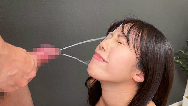 ザーメンをぶっかけられた顔射直後のスケベ顔で敏感チ〇ポをひょっとこバキュームするおしゃぶり大好き素人娘たちのご奉仕フェラチオ 5