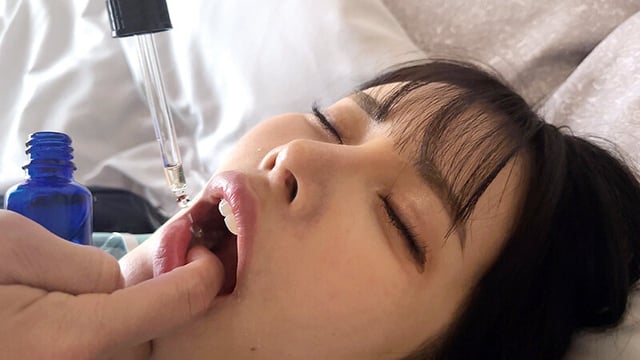制服狩り 草 乱用 フルMAX 依存性 駅で見かけた可愛い娘2名 1