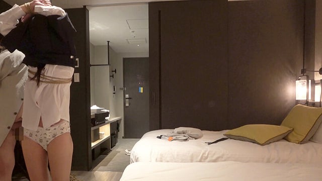 NTRを拗らせ妻を捧げたエリート夫と性奴に堕ちた美人奥様(投稿ネーム◎めぐみ&宏一) 17
