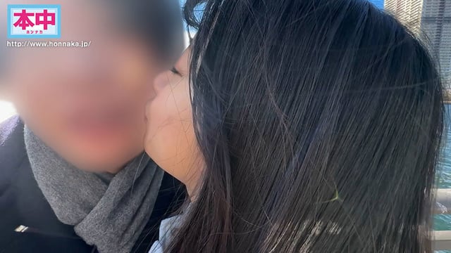 息子と妻が実家に帰省中、息子が通う保育園の可愛いと思っていた小柄な保育士さんをダメ元でデートに誘ったら、初めは断られたけど、次の日にやっぱりOKですと連絡がきて、横浜でデートして、近くのホテルに連れ込んだら、彼女も期待していたのかすごく嬉しそうで… 北岡果林 1