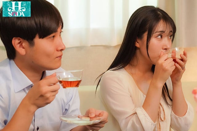 マジックミラーNTRエステ 隣で美乳スレンダーな彼女が寝取られているのに、僕は巨乳お姉さんの凄テクに抗えず、生中セックスしてしまった。 百永さりな 皆月ひかる 5