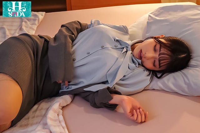 【淫語ASMR】「今日も中に出して」と囁かれ、理性が完全にぶっ壊れる背徳神乳不倫。【完全主観。脳が震えるほど刺激物】 彩月七緒 3