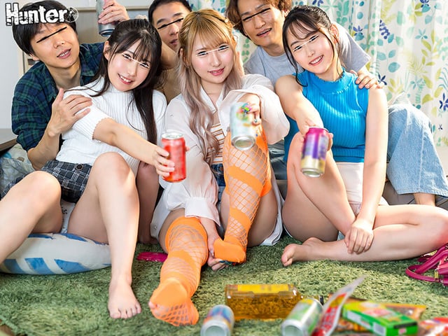 【拡散希望】ヤリサーと知らずに入部して来た大学デビューの田舎娘を新歓コンパで飲ませて更にお持ち帰りしてみんなでなし崩し的に乱交しちゃう動画! 1