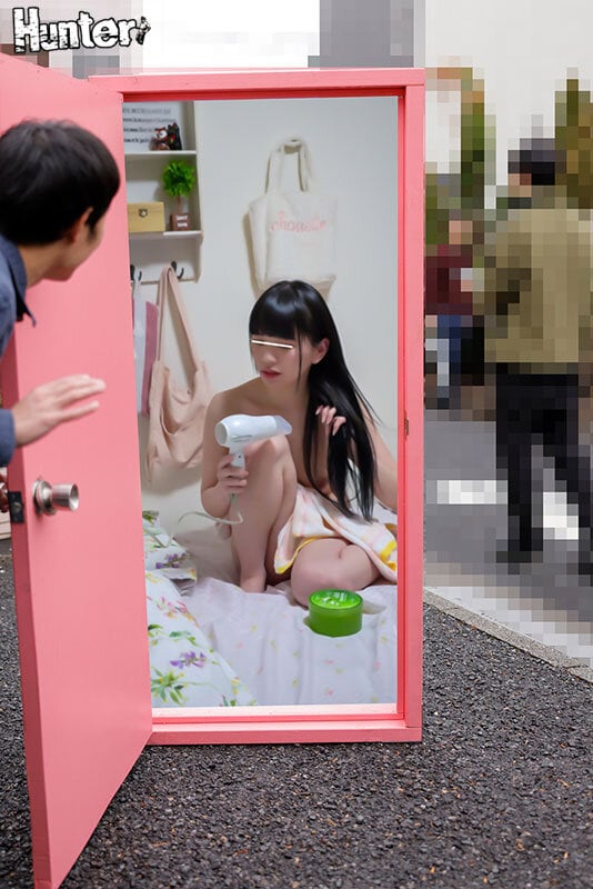どこへでもドア「キャー、エッチ！何でここにいるの？早く出てってよ！」そのドアを使うとどこへでも行けるんです！そしてどこででもイケるんです！3 2