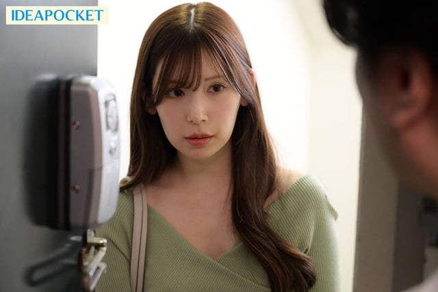 デリヘル呼んだらいつも領収書を突っ返してくる経理部のド真面目OLに遭遇!? 「こんなの経費で落とせませんけど?」 生本番させてくれて自宅でも会社でも激アツのセフレ関係に!! 明里つむぎ 3