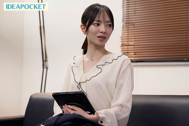 仕事もプラべも充実してそうな美女キャリアウーマンなのに エッチな話に弱い恥ずかしがり屋さん 第一印象と中身とのギャップが凄く可愛い社長秘書AVデビュー 安西澪 4