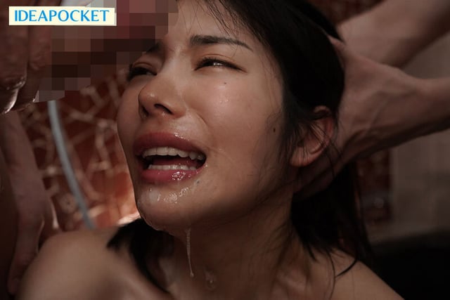フラれた元カノが幸せでムカつくから悪友たちと家凸して今彼の前で輪●してみた 楓カレン 6