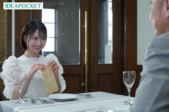 セックスするする詐欺の色恋営業で大金貢がせるいただき桃愛ちゃんを騙された弱者デブおじさん達で輪●する 堀北桃愛 1