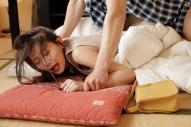 余命1カ月の大嫌いな義父に終活レ●プされた息子の嫁 静河 4