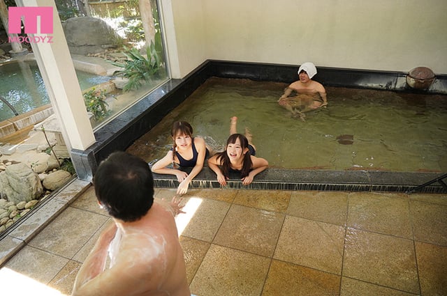 姪っ子たちとの温泉旅行で一緒に男湯入浴中、ちびっ子W尻挟み撃ちで10発イタズラ射精させられまくったボク 松本いちか 工藤ララ 2