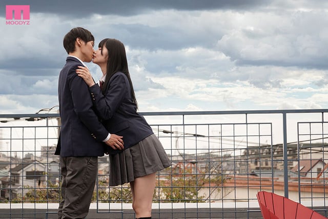 君が好き。 学生時代付き合っていた彼女と偶然再会。クズ彼氏と付き合っていたが僕は彼女と何度もSEXしまくった 純白彩永 1
