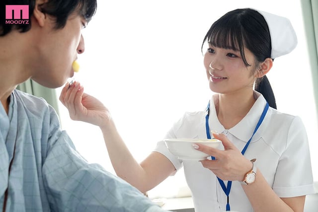 勃起が抑えられない僕と新人ナースさんの癒し笑顔とキンタマからっぽヌキまくり射精介助がとまらない入院生活。 純白彩永 3