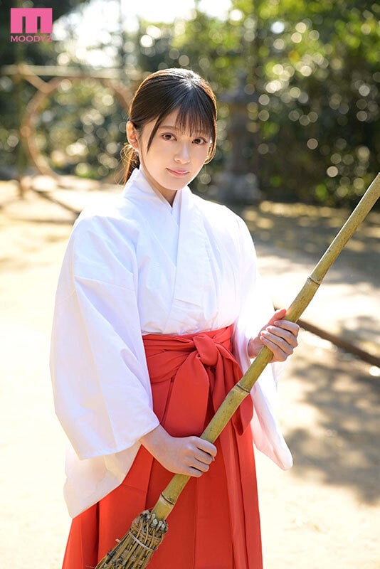 新人 真っ白い美肌クリスタル美乳少女AVデビュー 北乃衣織 1