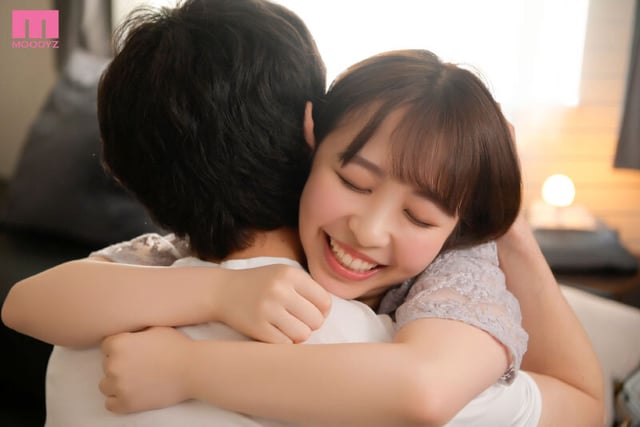 Gカップおっぱいと愛情で包み込む優しくてイヤラしい 最高の筆おろし 宍戸里帆 1