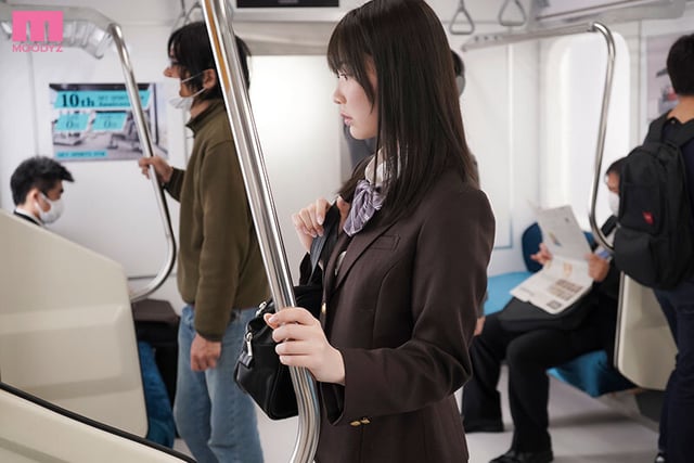 痴●の指マンがストライクすぎて…声も出せず糸引くほど愛液が溢れ出し堕とされた私 石川澪 1