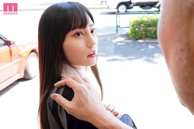「マ〇コ見せたら許してやるよ」 怯える万引き少女を脅してネチネチ性器イジくる変質コンビニ店長が分からせ粘着レ×プ あの日から性処理バイト便女となった私… 七沢みあ 1