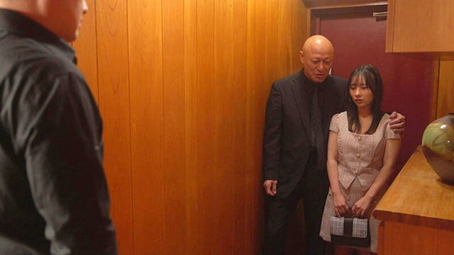 兄貴からヤク中ガンギマリ女のヤク抜きを頼まれ、三日三晩ドバドバ潮吹き大パニック 松井日奈子 2