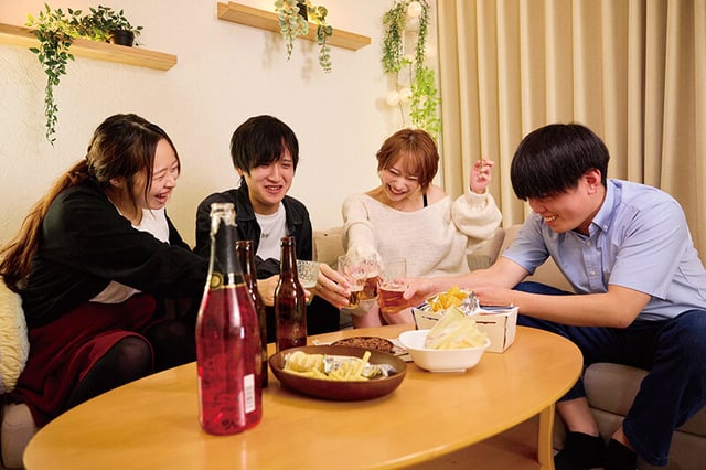 あの日、出逢ったヤリマンビッチに超絶グラインド騎乗位からパイパン顔騎のPtoCで夜が明けるまで痴女られた 弥生みづき 3