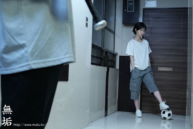 団地の友達 いつもひとりで寂しそうにしていた友達が実はかわいい女の子だった…。 倉本すみれ 11