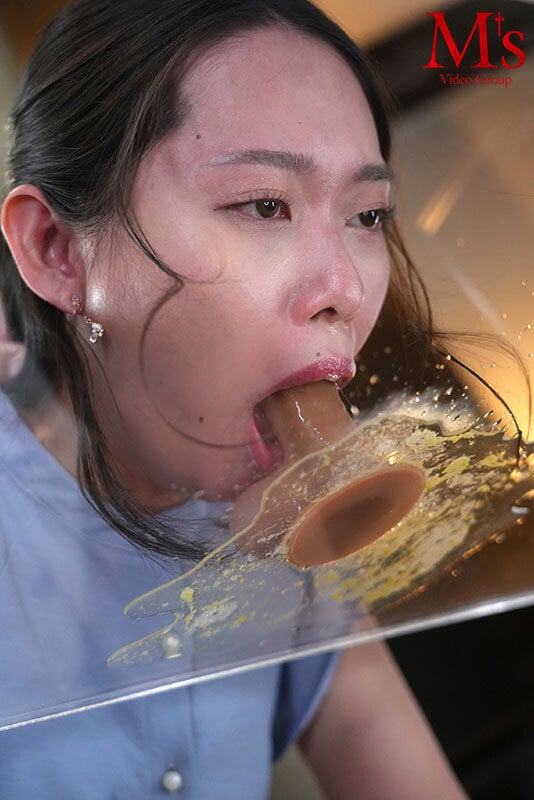 喉射!口射!大量精飲!白目を剥くほど喉奥えぐる喉姦ごっくんイラマチオ 上品なマゾ美人妻の喉奥と膣奥を完膚無きまで嬲って●す串刺しハードFUCK 三池小春 3
