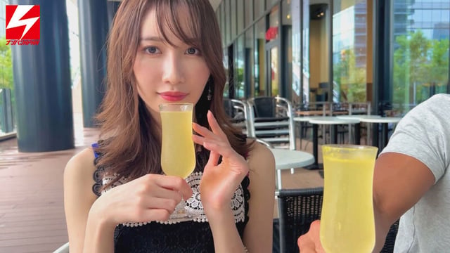 某高級ラウンジNo.1の超イイ女とハメたい シャンパンおろして高級ホテルに連れ込み生ハメ！ ほろ酔い絶倫グラインド騎乗位でチ●ポ空っぽになるまで朝までヤリまくり連続中出し そら 1