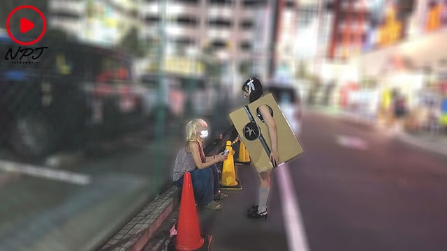 箱の中身はなんだろな？路上でナンパ！おっぱい揉ませてエロい男をお持ち帰りスペシャル！ 2