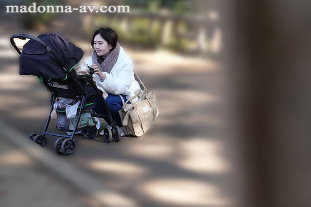 巨乳ママ借金取り立て自宅訪問レ×プ ~夫、息子、ママ友のすぐ傍で…~ 木村玲衣 2