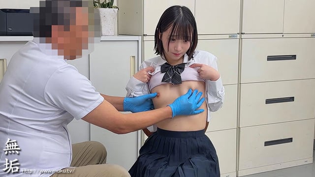 とある女子校で毎年行われる恒例行事 女子校限定おっぱい健康診断 乳輪・柔らかさ・感度…女性器の具合もじっくりセクハラ観察 3