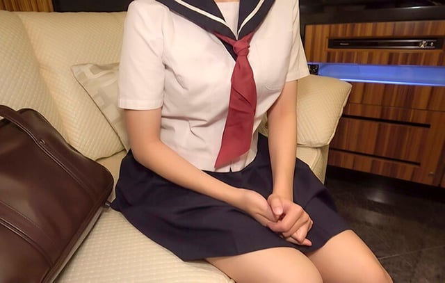 円女交際中出しoK18歳 先輩にフラれてヤリ○ン期間中のGカップ水泳部女子 糸井瑠花 1