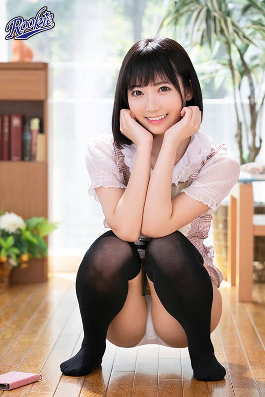 Sっけ痴女に思いっきり足でち〇ぽをコキコキされて絶頂感じる足コキ8時間BEST 7