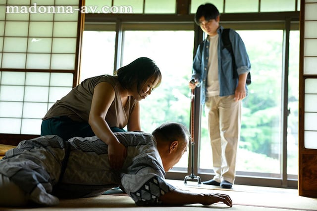 帰省したら、祖父と母がデキていた。あの日、見てしまった出来事が僕を生涯≪熟女好き≫に変えた―。 豊田怜花 1