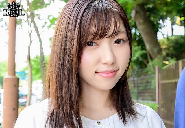 無防備すぎる巨乳妹と目のやり場のないメチャ狭ワンルーム同居性活 さつき芽衣 1