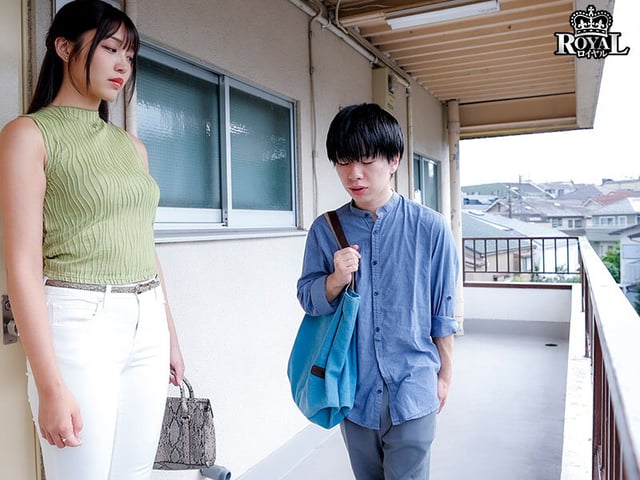 隣の高身長美女に踏まれて堕ちた僕。足先で支配されるたび、射精が止まらない。 木下ひまり 8
