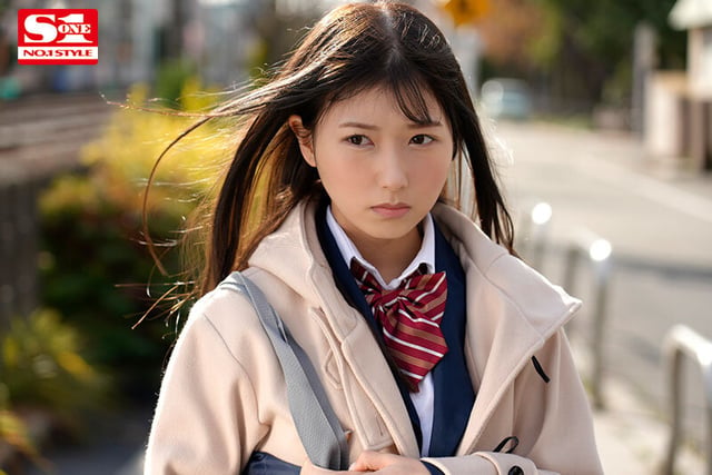 彼女の妹（女子●生現役アイドル）の大胆誘惑に欲情し、何度も浮気ハメし続けた僕。 逢沢みゆ 2
