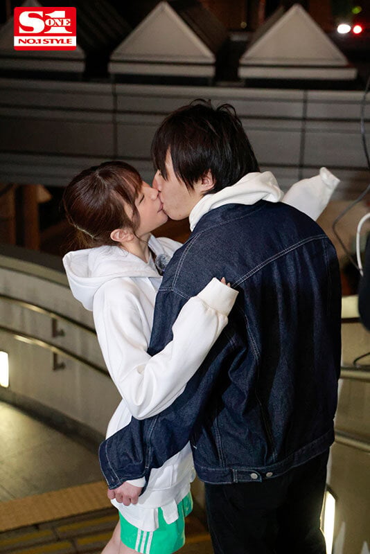 アルバイト先の真面目なアノ娘は酔うとキス魔に豹変！？下品でエロくて朝までずっとおねだりSEX無双 宇野みれい 3