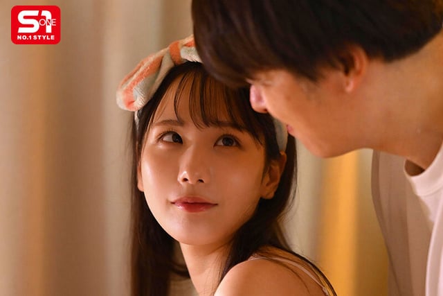 「先輩、一緒に終電逃して私の家泊まりましょ？」会社の巨乳後輩の誘いに乗ったらあざと可愛いすっぴんとモチモチの無防備おっぱいに僕は理性が吹っ飛び… 村上悠華 10