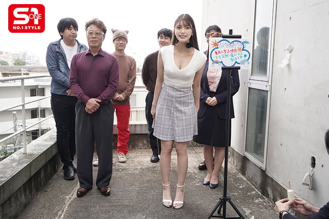 美人でちゃんと隙もある_そんなお天気キャスターは局内のセクハラ標的になりすぎてほぼセックスワーカーに。 倉木華 12