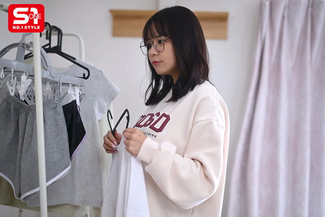 見た目は地味だが脱いでコレだったらどうする…?部活しかしてこなかった性欲強い隠れ巨乳女子大生 田野憂 1