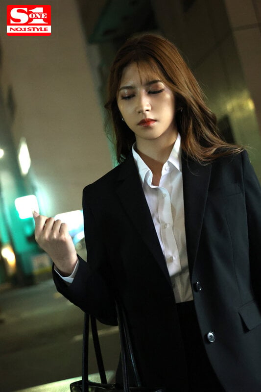 嫉妬に狂った愛人のエグい杭打ちピストンにどハマり…都合の良いオンナのはずが快楽沼へ引きずり込まれた僕 七ツ森りり 2