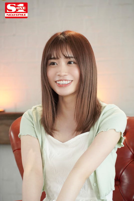 めちゃ元気でめちゃ可愛い‘未歩なな’の初・体・験3本番 激イキしまくり3時間スペシャル 1