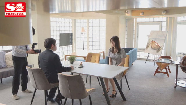 「えっ！ここでするんですか？」 河北彩花に一ヶ月密着して隙あらばいきなり即ズボッ！ 前代未聞ドッキリAV大作戦 9