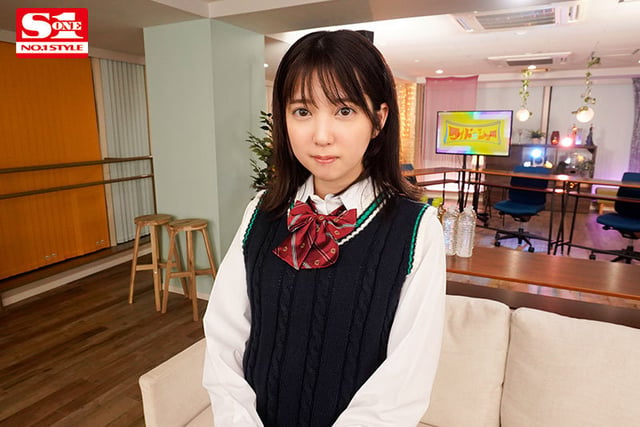 芸能人とヴァーチャルでSEXしよ 芸能人の極上主観シコシコサポート 芸能タレントさんと超ラッキーSEX妄想シチュエーション 四宮ありす 1