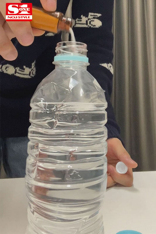 三上悠亜、媚薬で飛ぶ 毎日こっそり媚薬漬けにした7日後のガンギマリビッチ 1