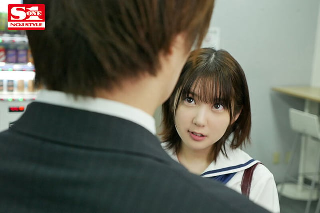 女子●生タレントの無邪気な誘惑に沼った担当マネージャー（既婚）の私。人間失格 四宮ありす 1