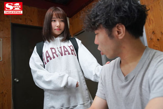 バイト先の妹みたいな後輩はまさかの隠れボイン！？着衣から想像出来なかった巨乳誘惑に負け何度も浮気SEXしてしまった僕。 安達夕莉 10