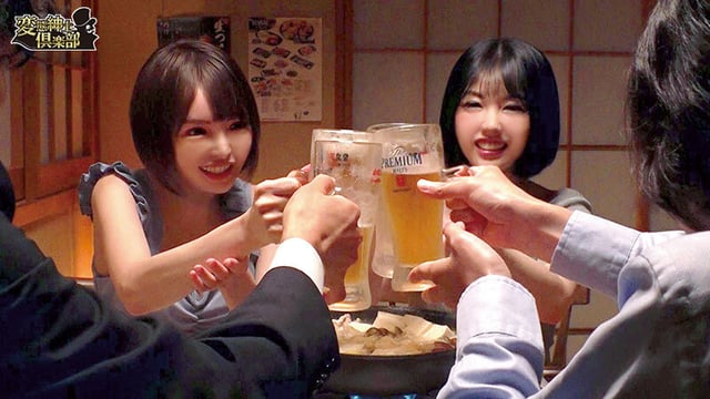相席居酒屋でナンパした仲良し2人組をお持ち帰り。コソコソHしていると隣の部屋にいるガードの堅い女友達はヤラせてくれるか総集編8時間 VOL.3 8